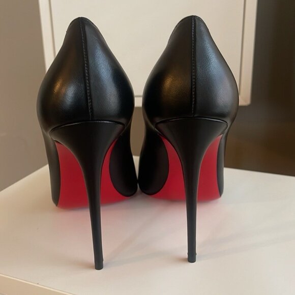 Christian Louboutin So Kate Pointed Toe Pump - Picture 6 of 9